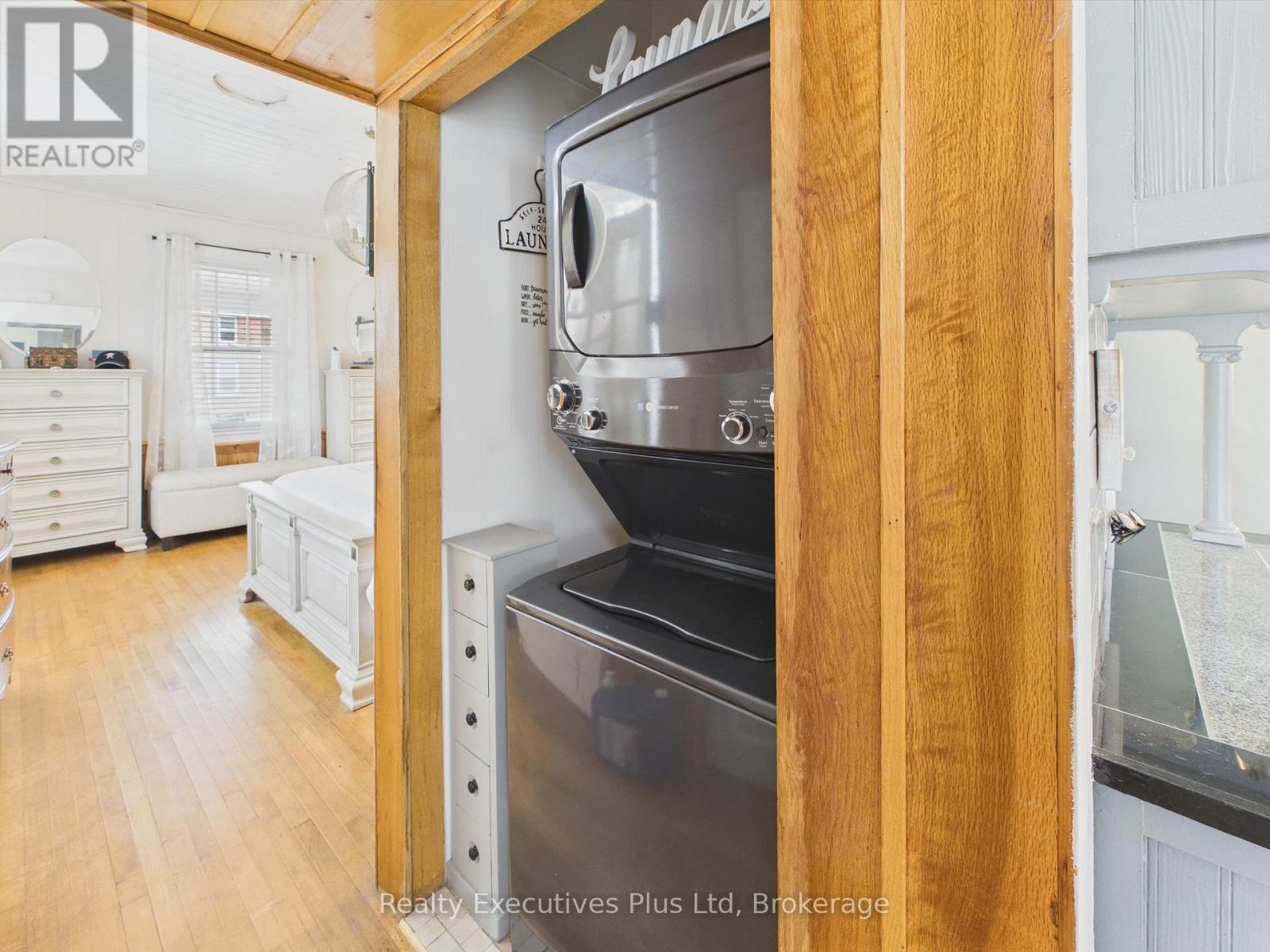 16 ALBERT STREET - Image 21