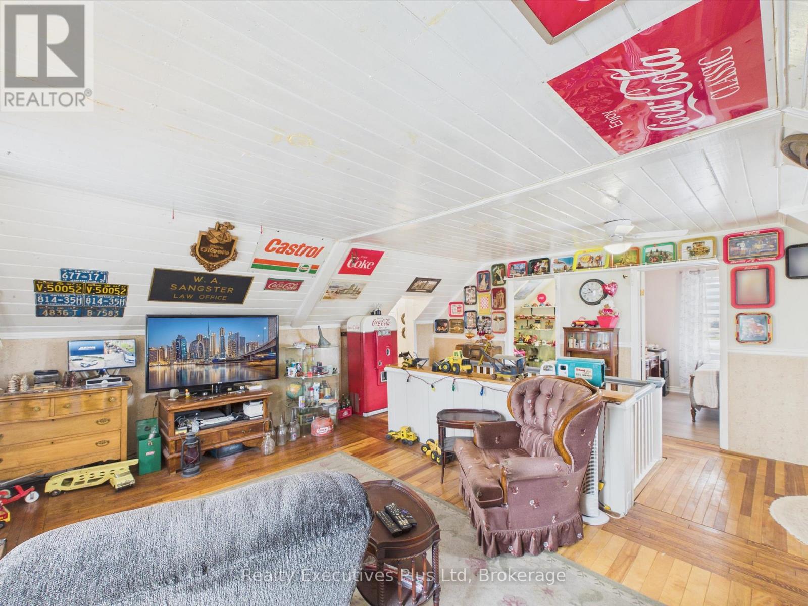 16 ALBERT STREET - 31