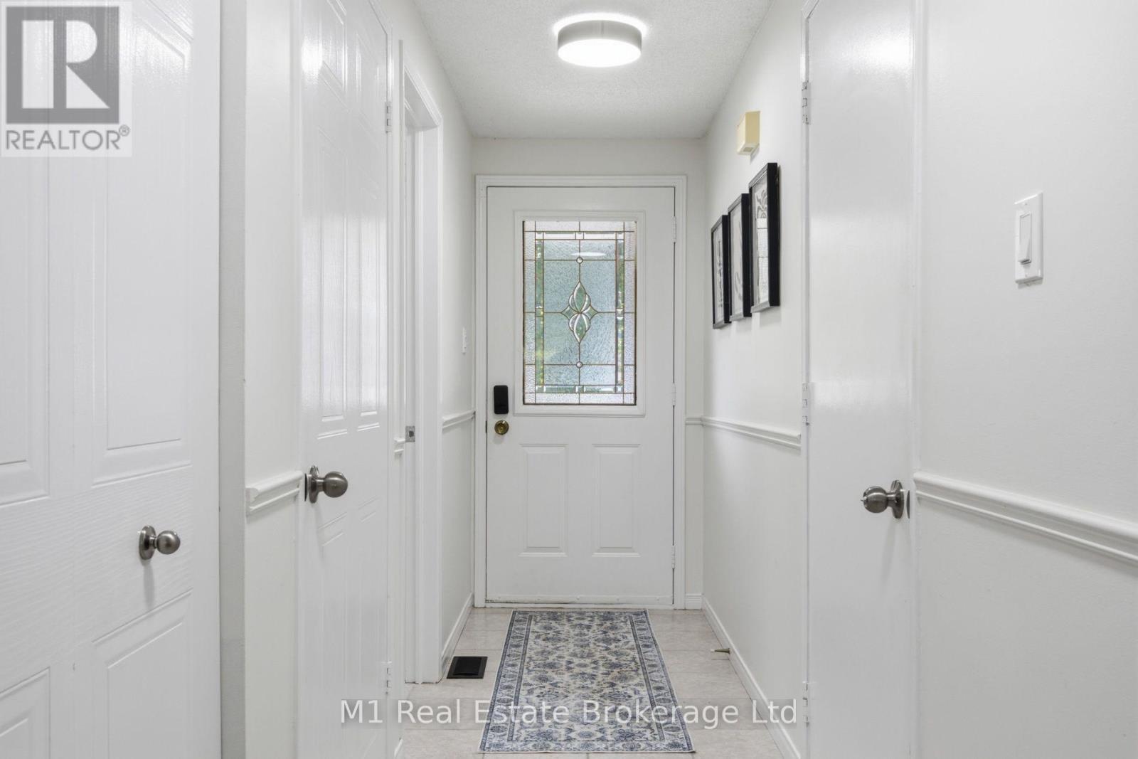 5 GRANDRIDGE CRESCENT - Image 3