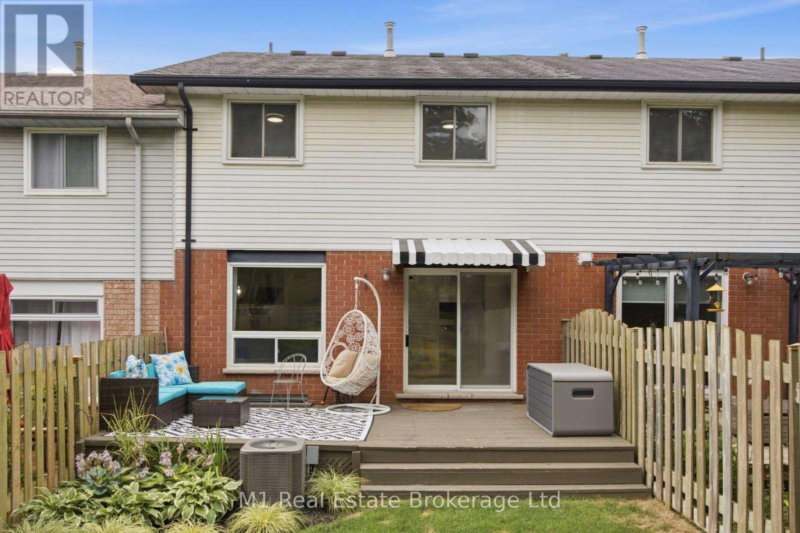 5 GRANDRIDGE CRESCENT - Image 33