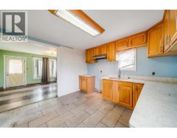 2616 Parent, Windsor, ON N8X4K4 Photo 13