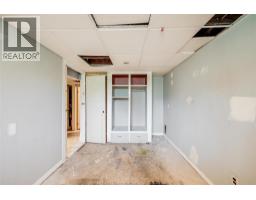 2616 Parent, Windsor, ON N8X4K4 Photo 24