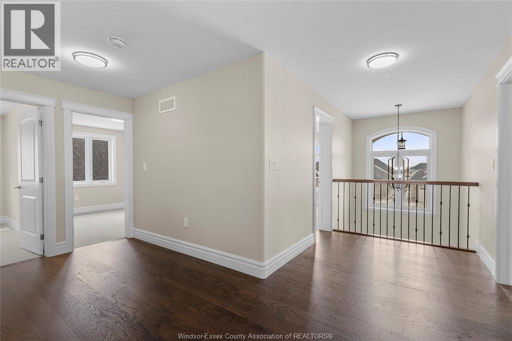 71 REDWOOD - Image 15