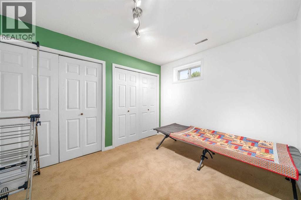 13 Heather Court - 24