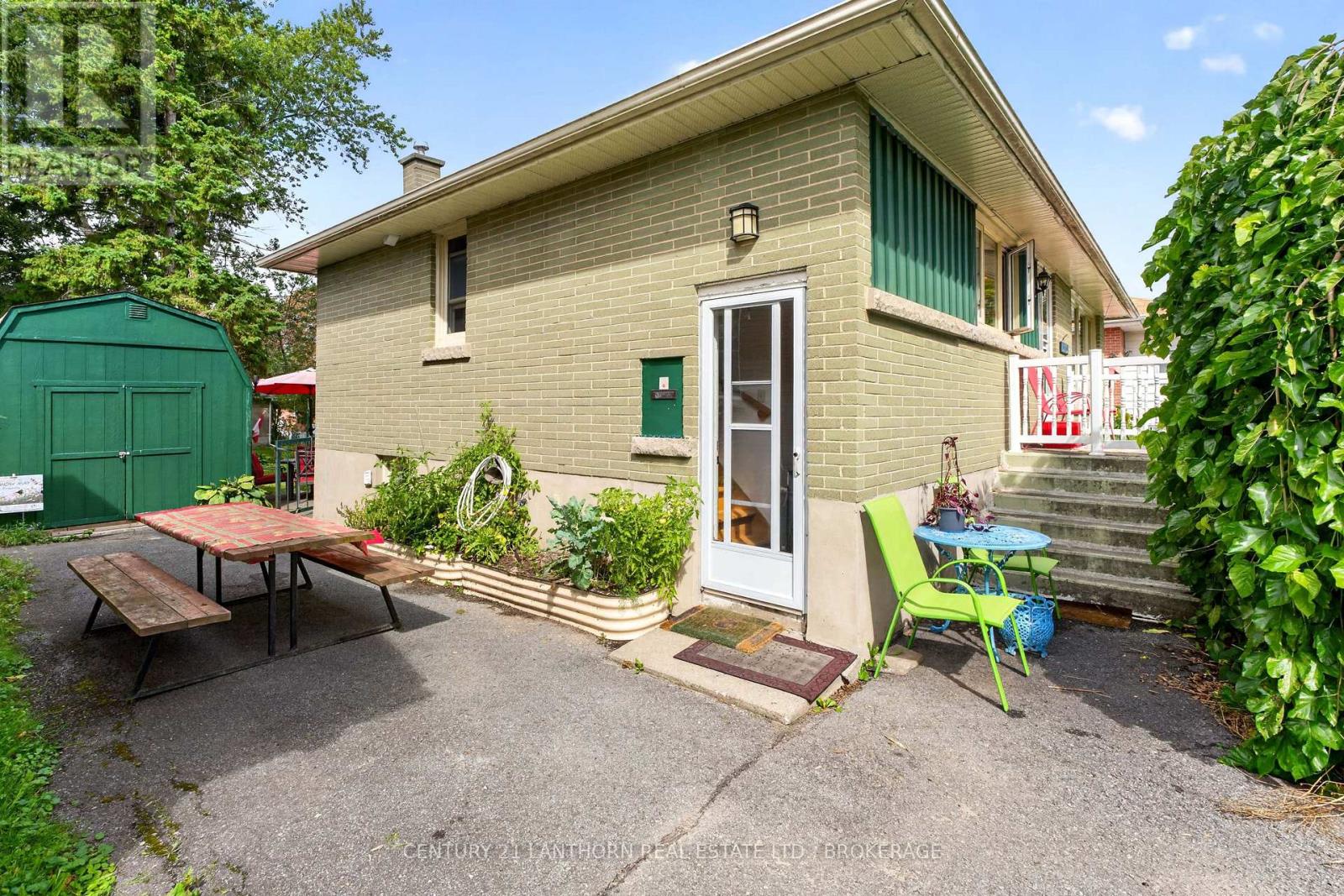 244 YONGE STREET - 14