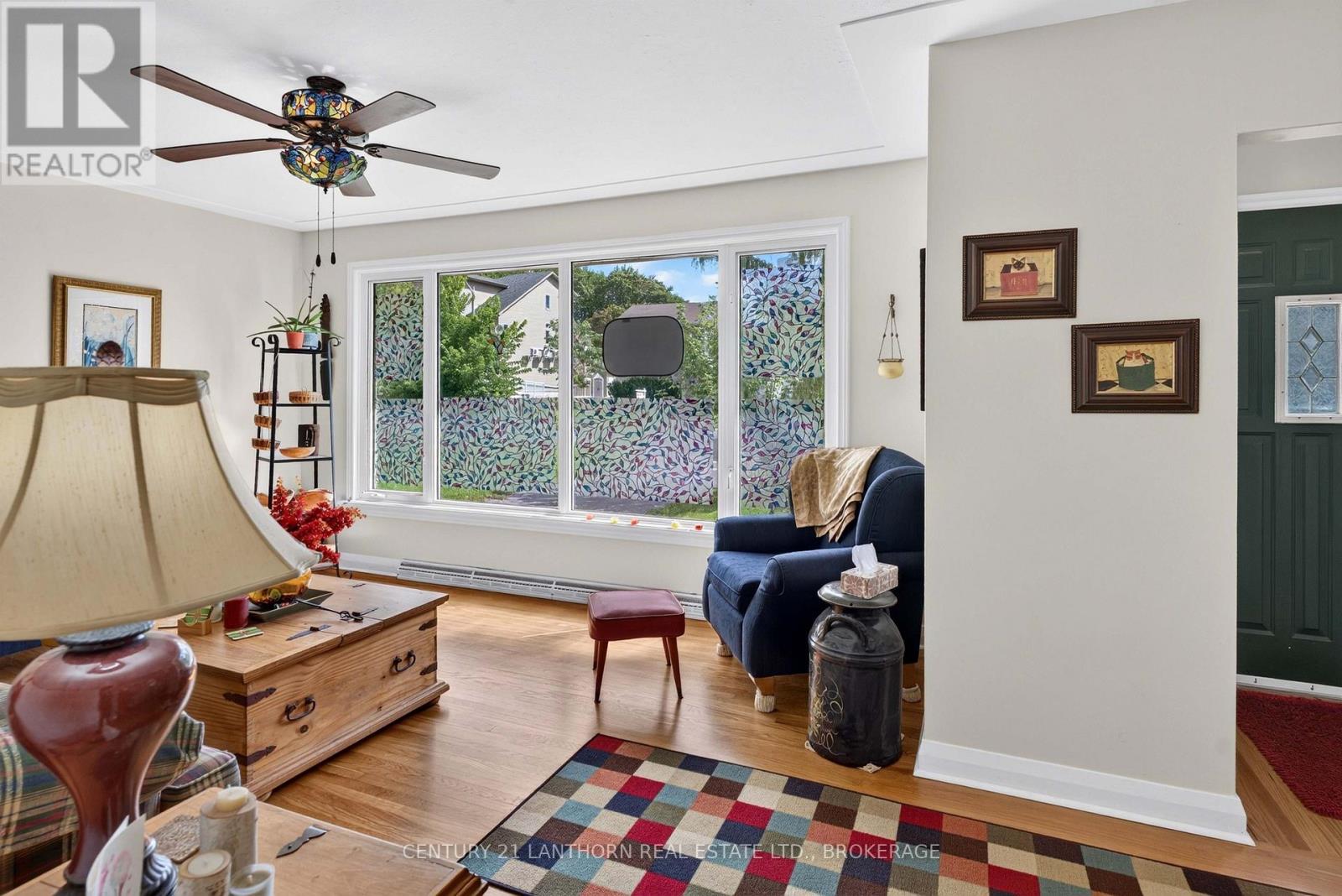 244 YONGE STREET - 32
