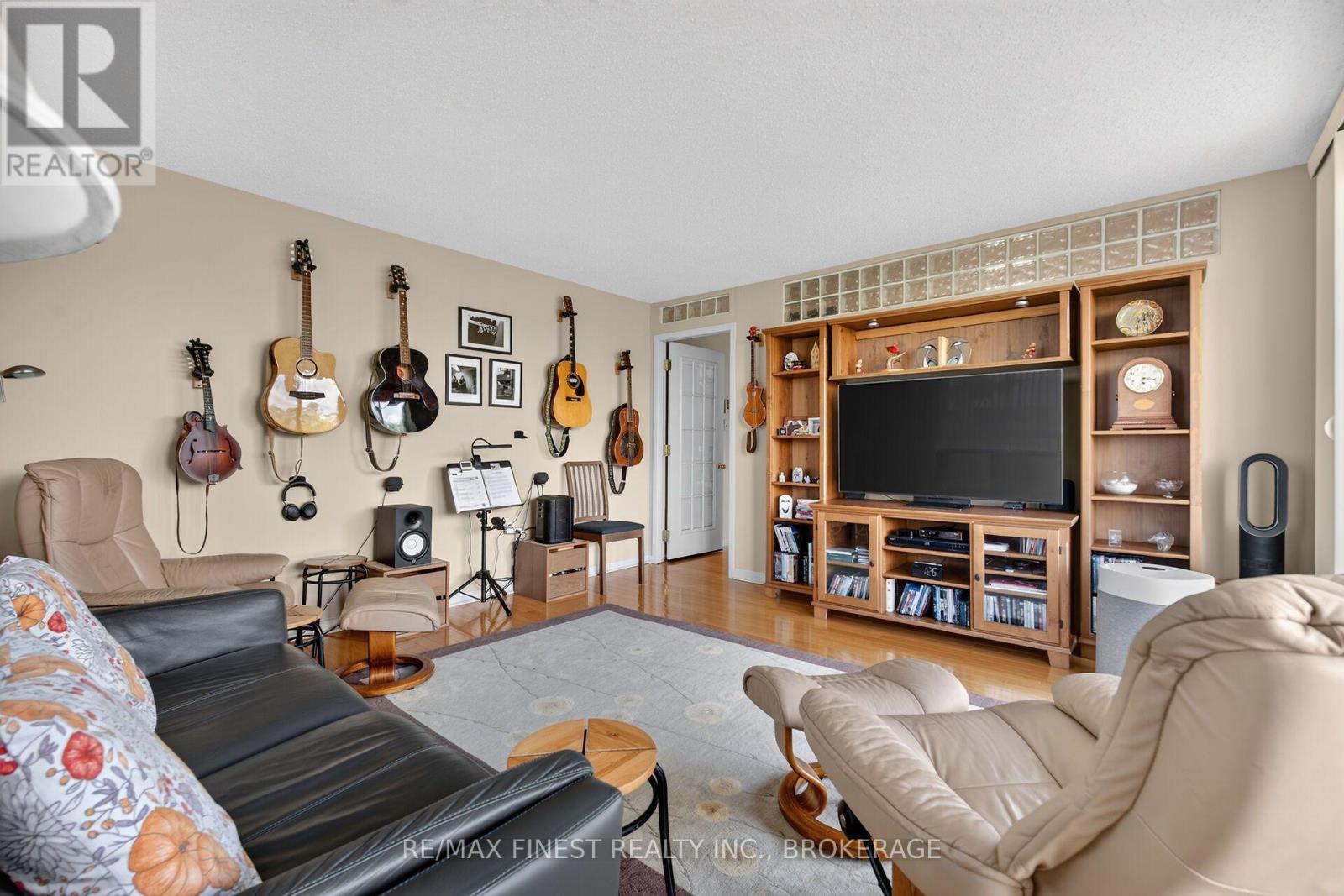 610 - 115 BARRETT COURT, Kingston (Kingston East (Incl CFB Kingston)) — photo 6