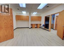4811 48 Street, Red Deer, AB T4N1S6 Photo 6