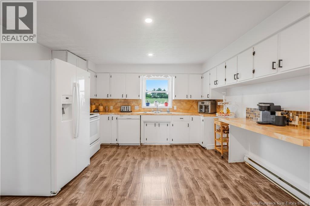 111 Wilmot Road - Image 3