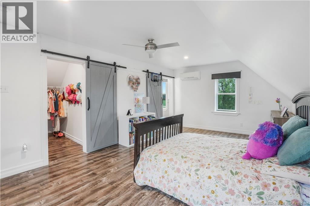 111 Wilmot Road - Image 15