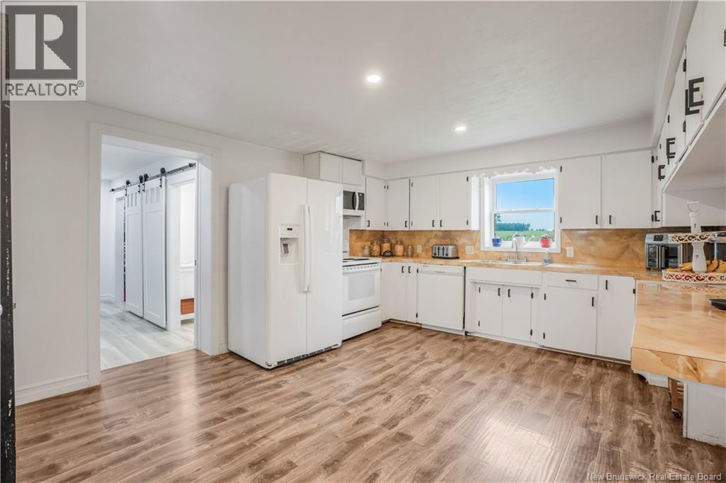 111 Wilmot Road - Image 4