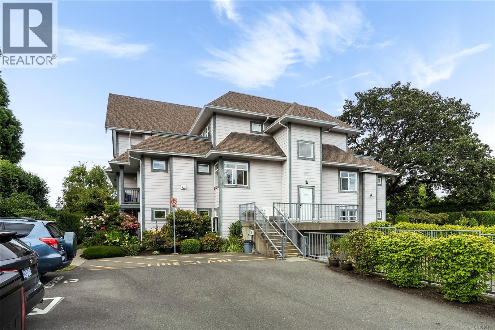 #102 1196 Sluggett Rd - 28