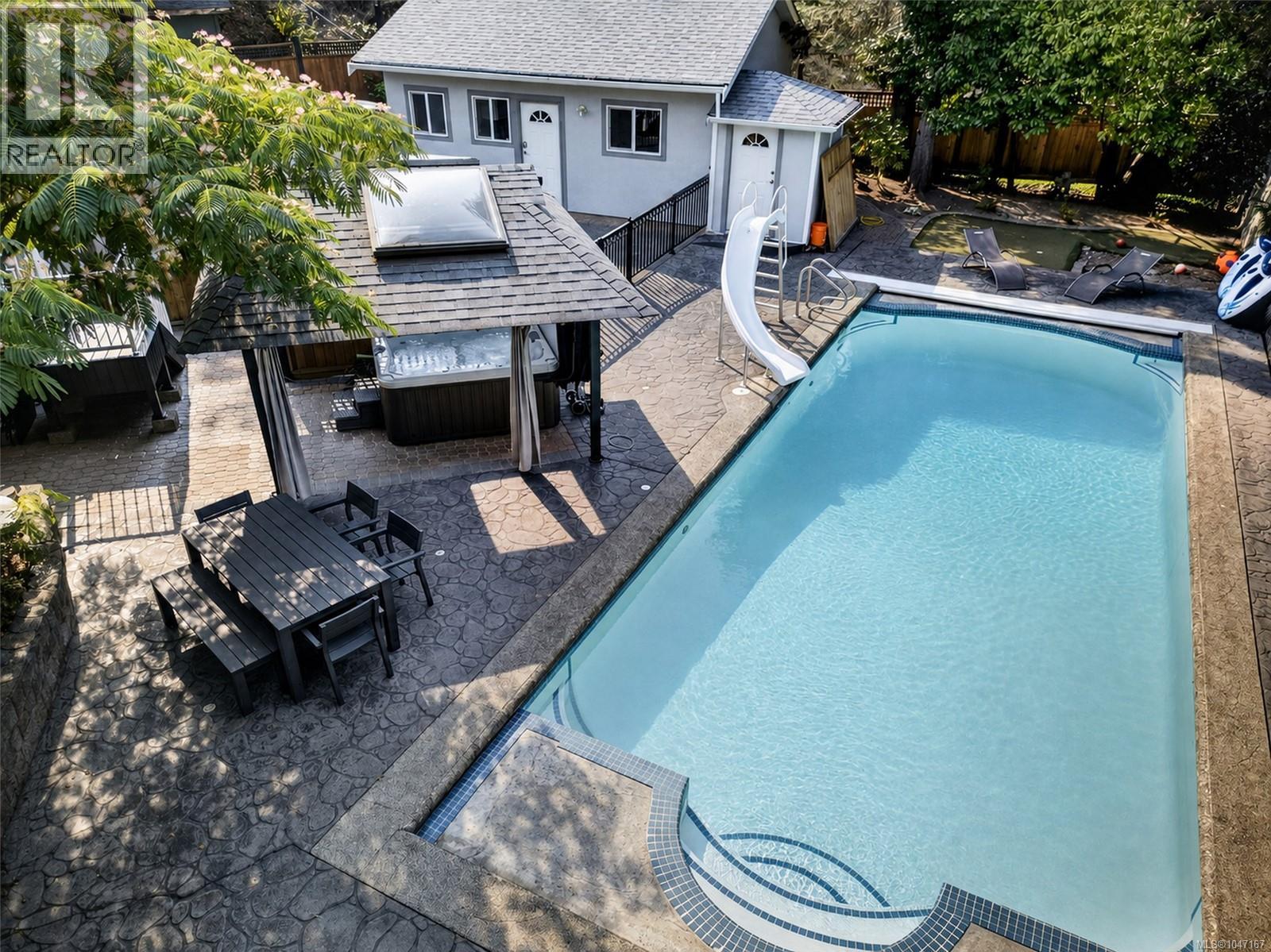 16 Edwards Estates Rd - 23