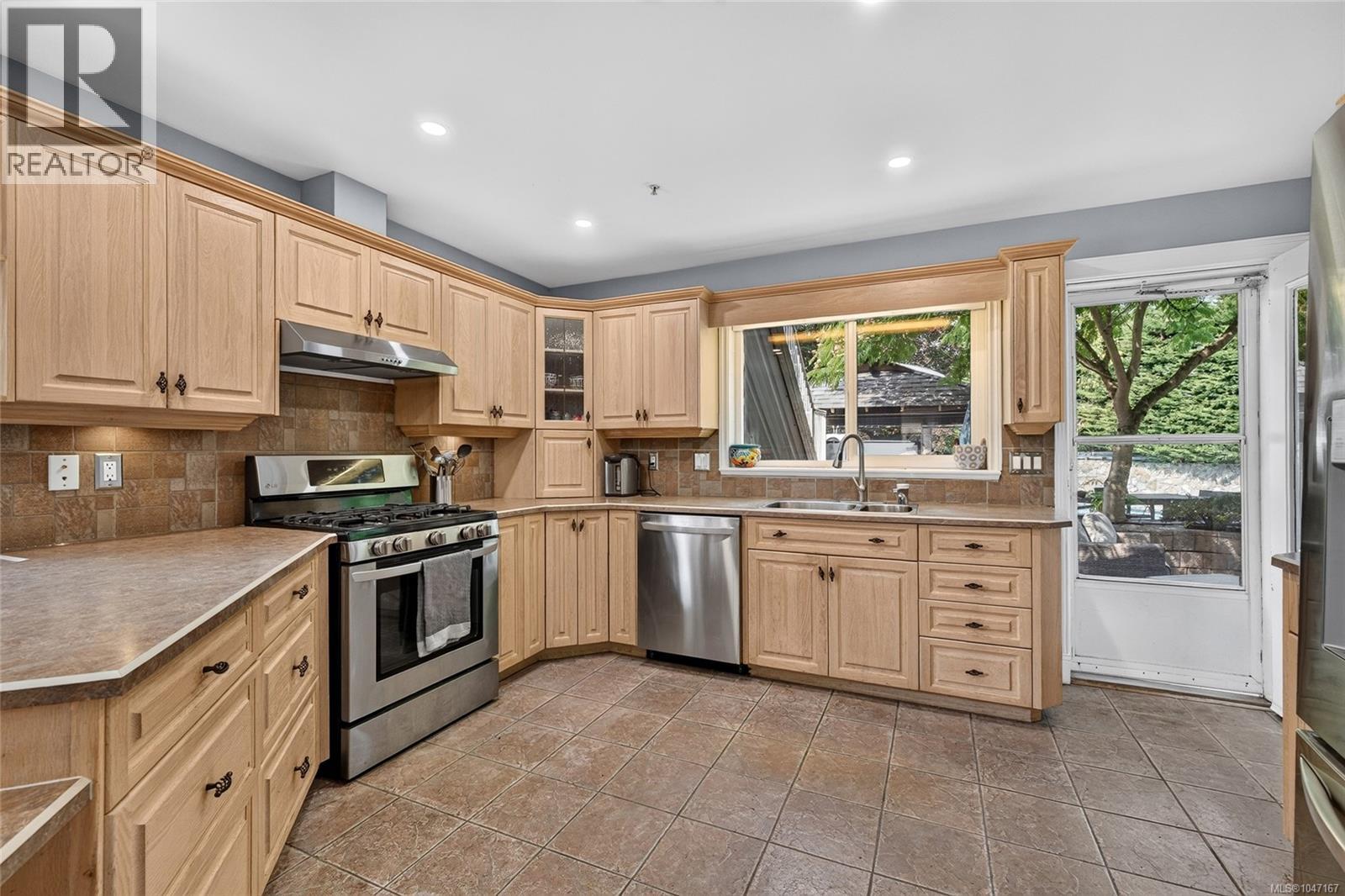 16 Edwards Estates Rd - Image 30