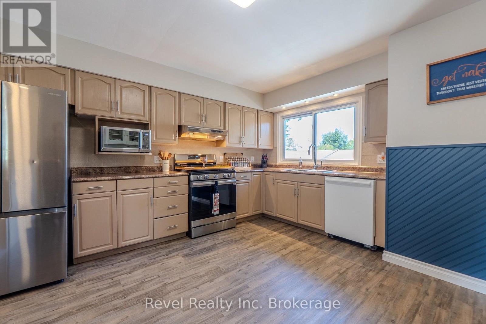 257 LEE AVENUE - Image 13
