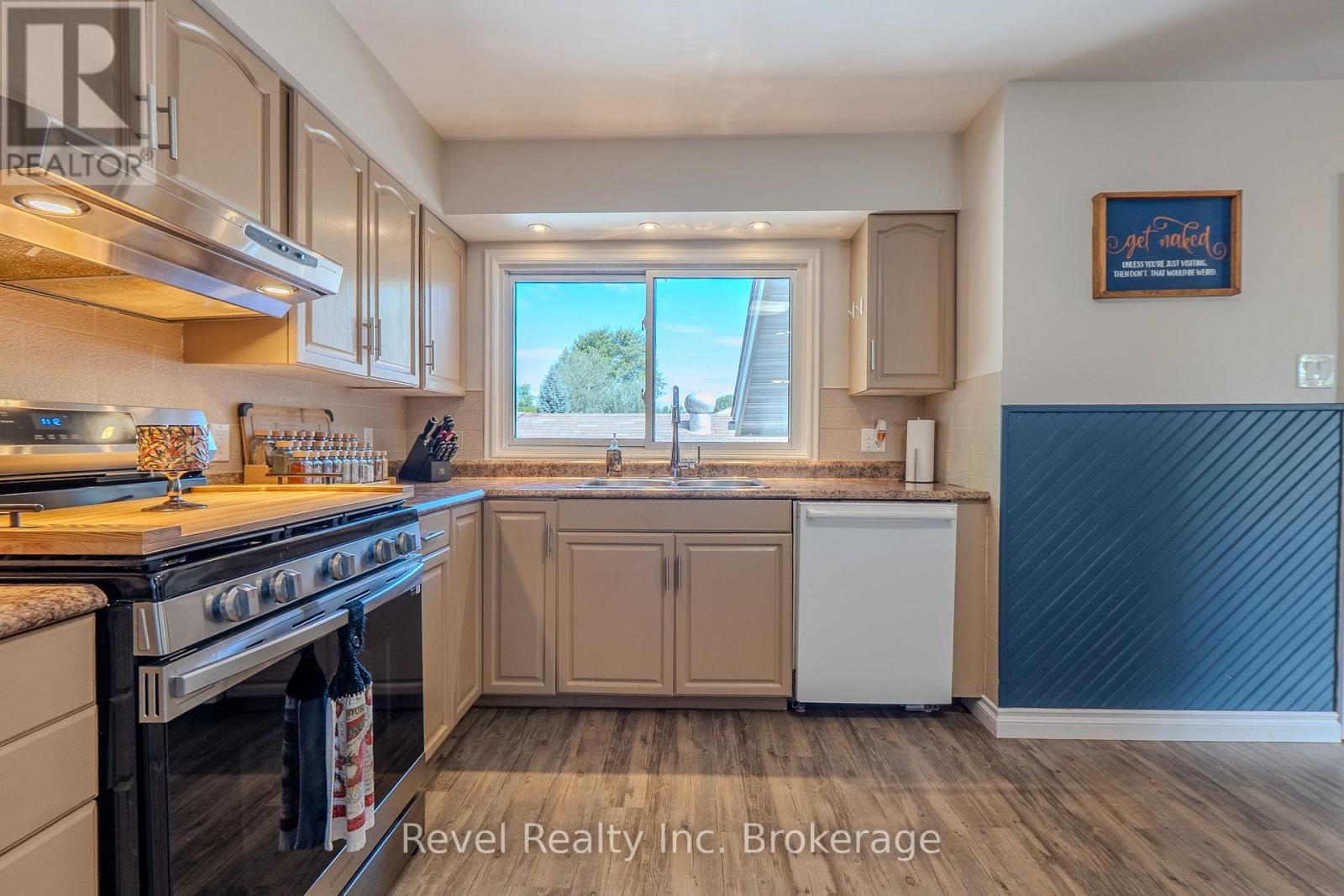 257 LEE AVENUE - Image 14