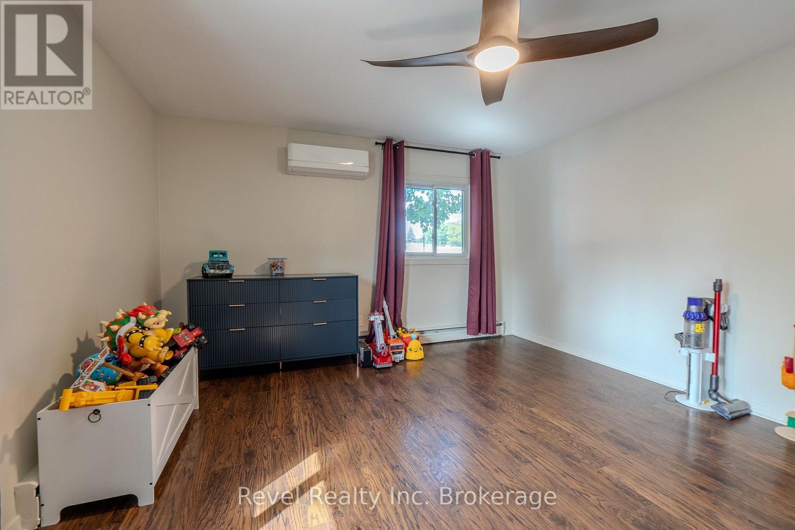 257 LEE AVENUE - Image 21