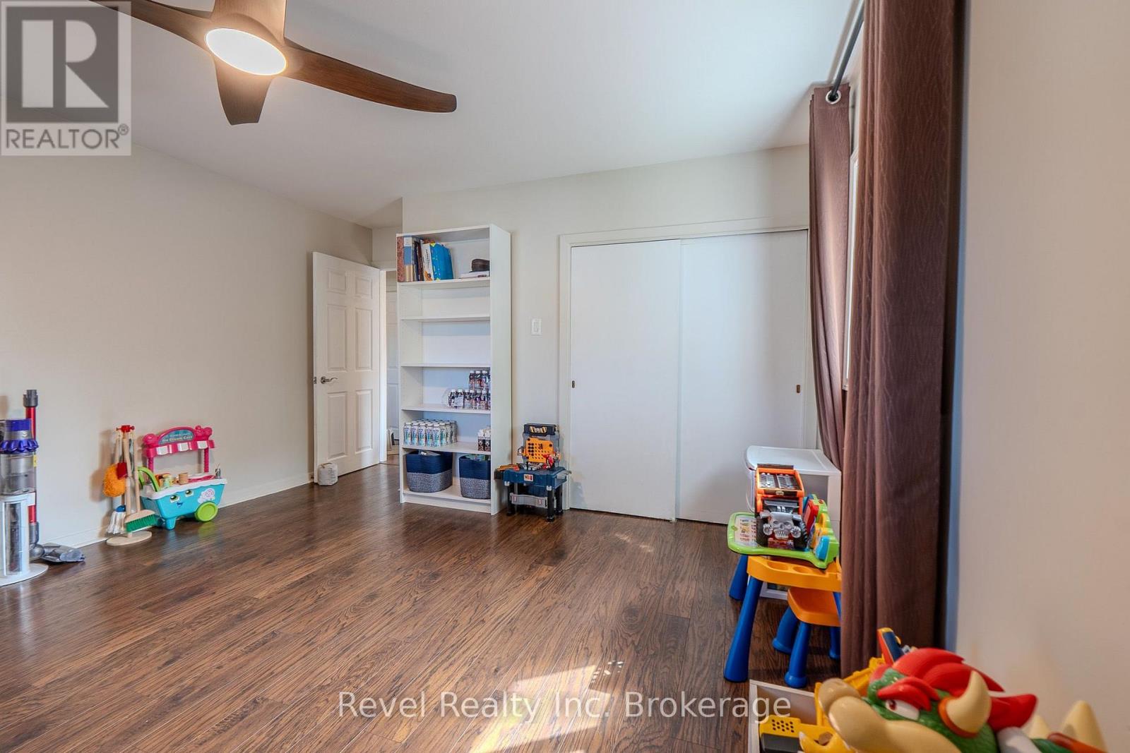 257 LEE AVENUE - Image 22