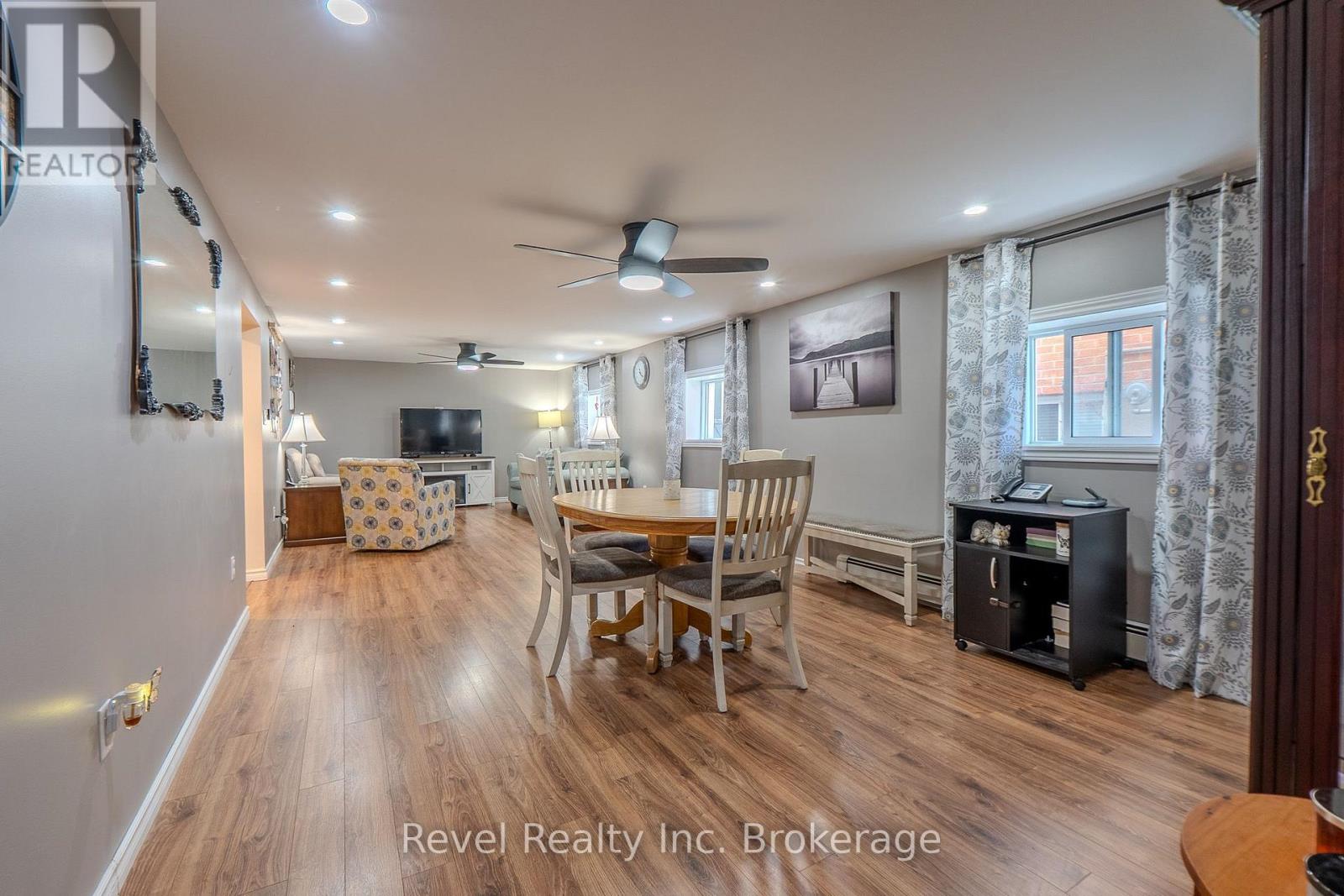 257 LEE AVENUE - Image 27