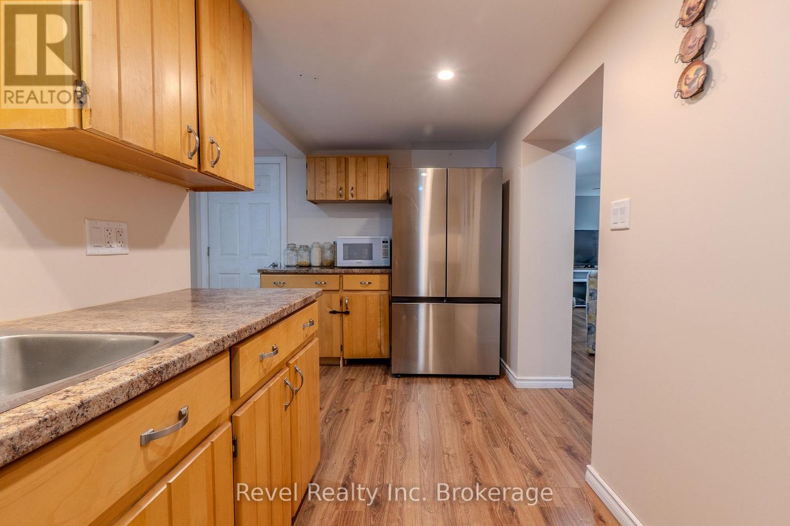 257 LEE AVENUE - Image 28
