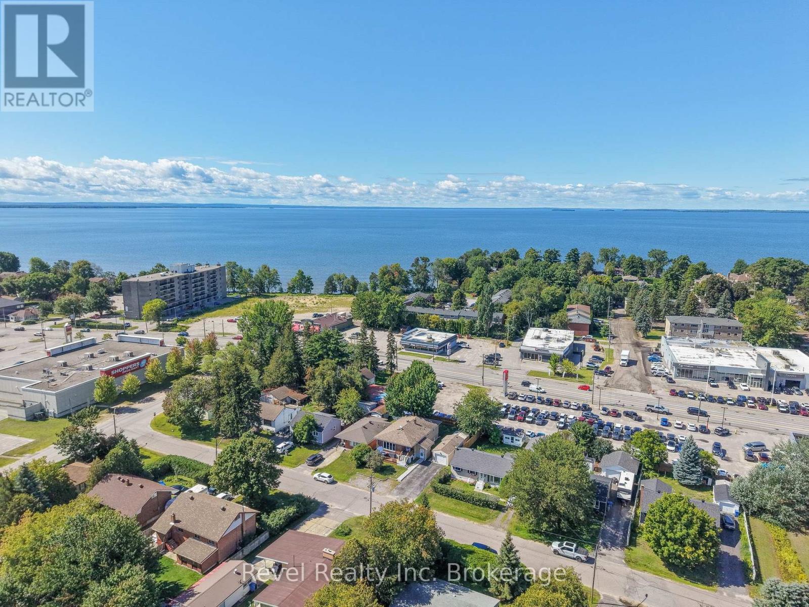 257 LEE AVENUE - Image 37
