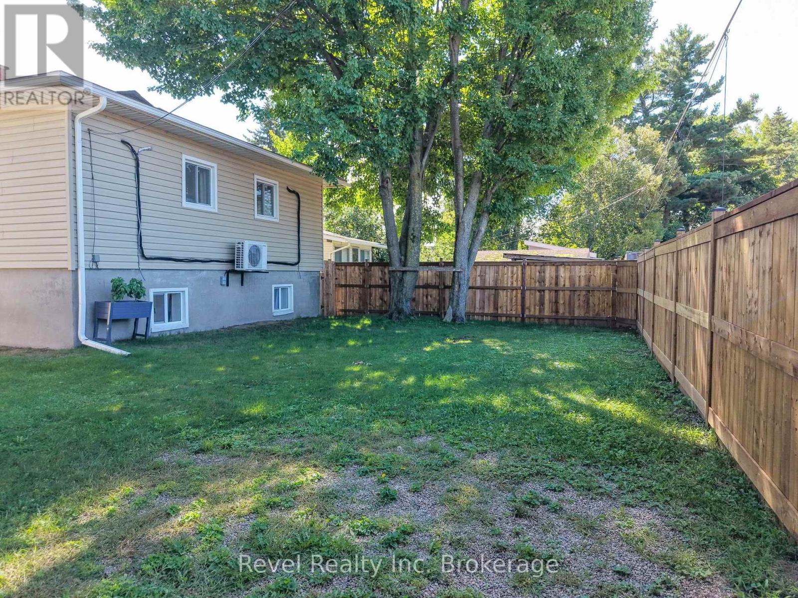 257 LEE AVENUE - Image 39