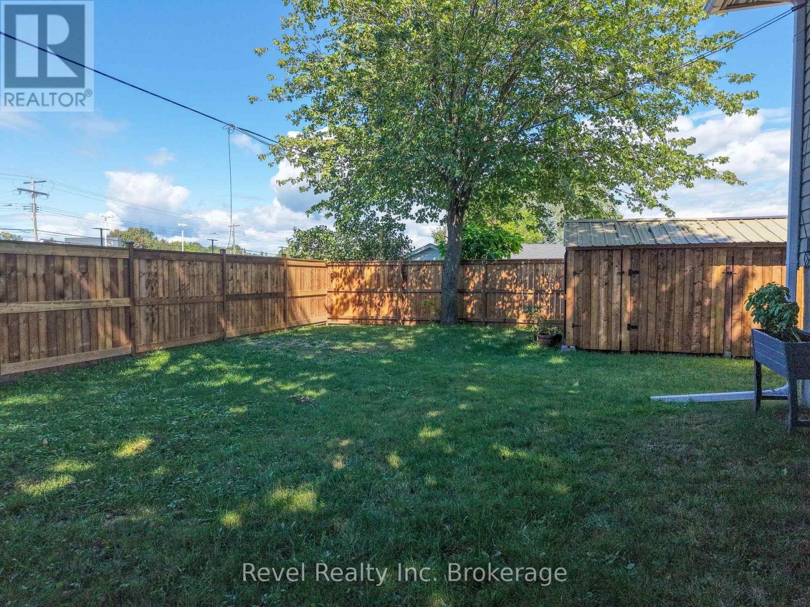 257 LEE AVENUE - 41