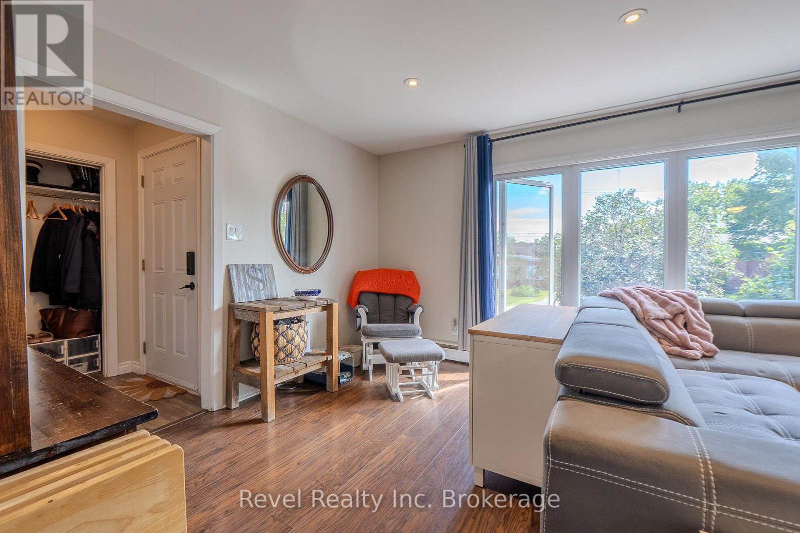 257 LEE AVENUE - Image 5
