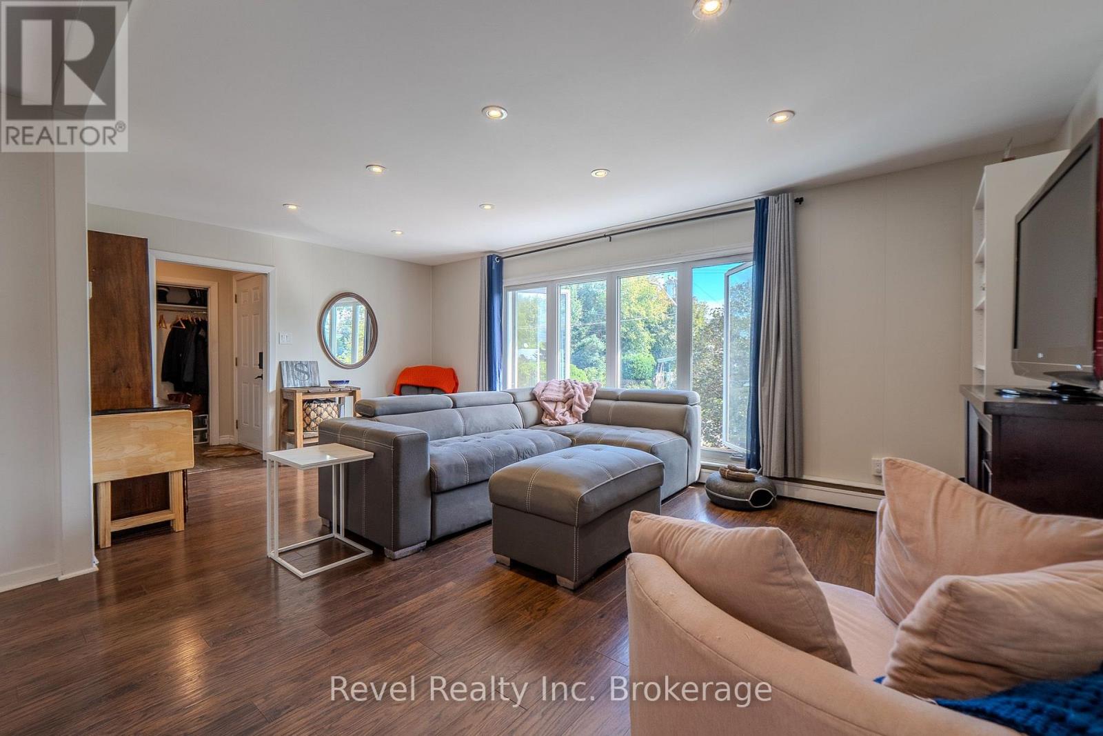 257 LEE AVENUE - Image 6