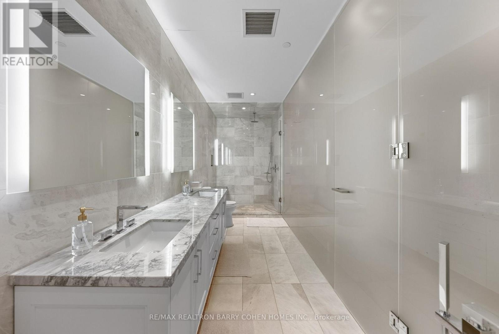 #2A 36 HAZELTON AVENUE - Image 31