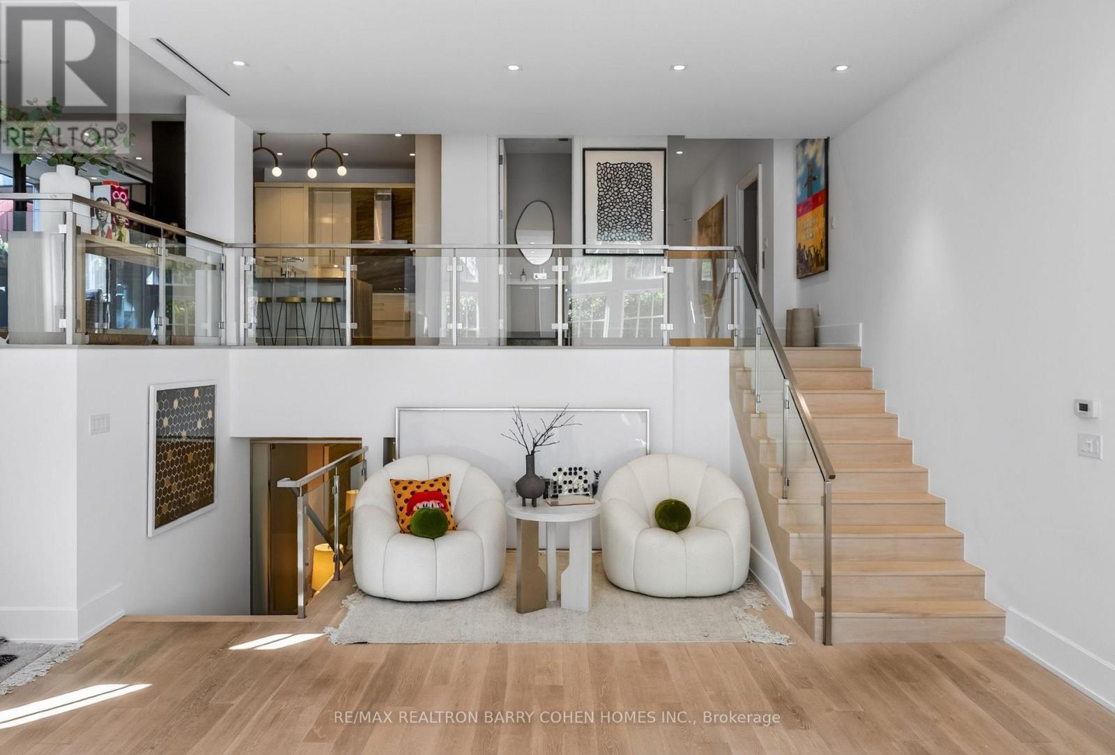 #2A 36 HAZELTON AVENUE - 6