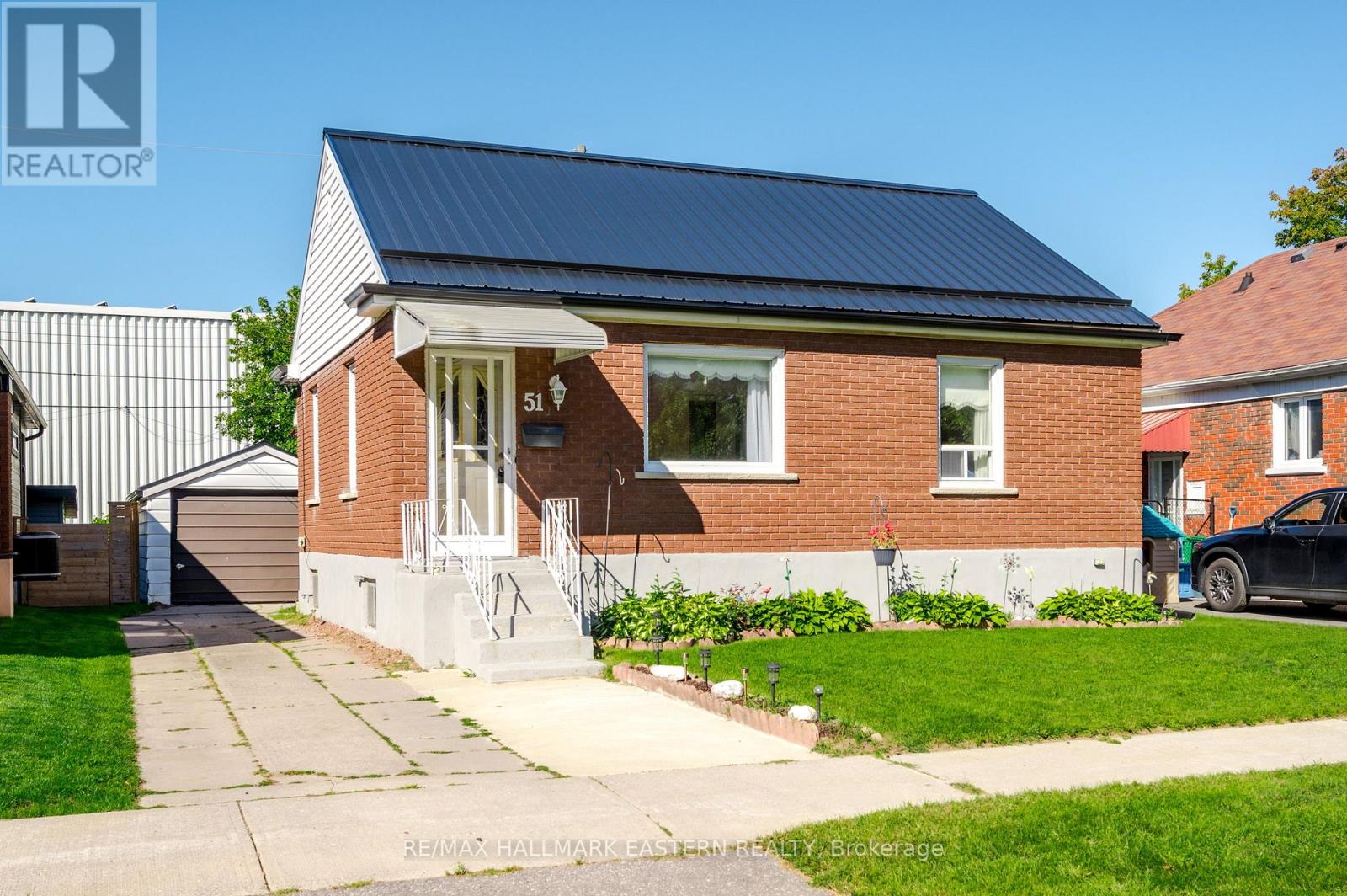 51 EPHGRAVE BOULEVARD - 1