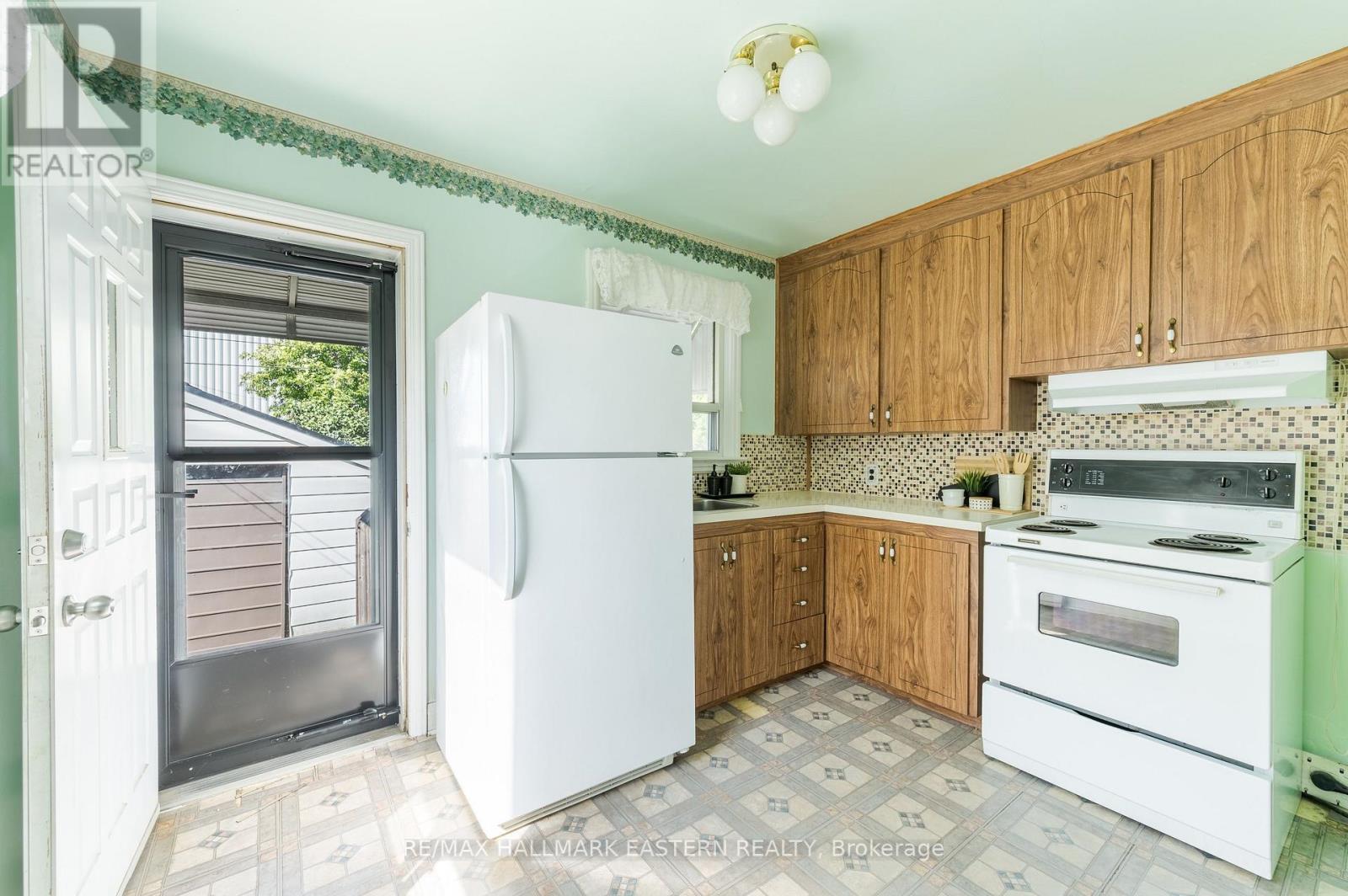 51 EPHGRAVE BOULEVARD - Image 10