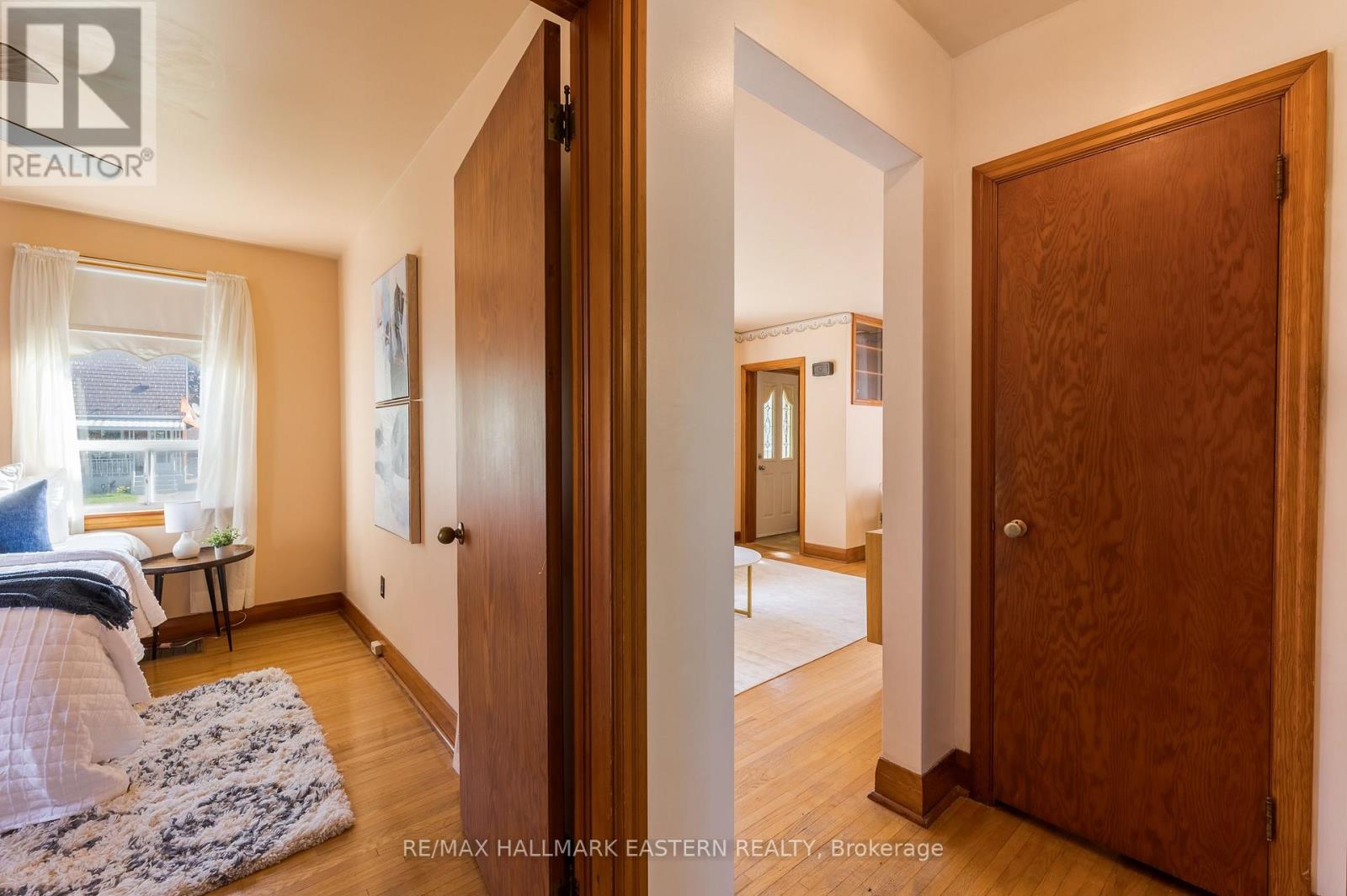 51 EPHGRAVE BOULEVARD - 18