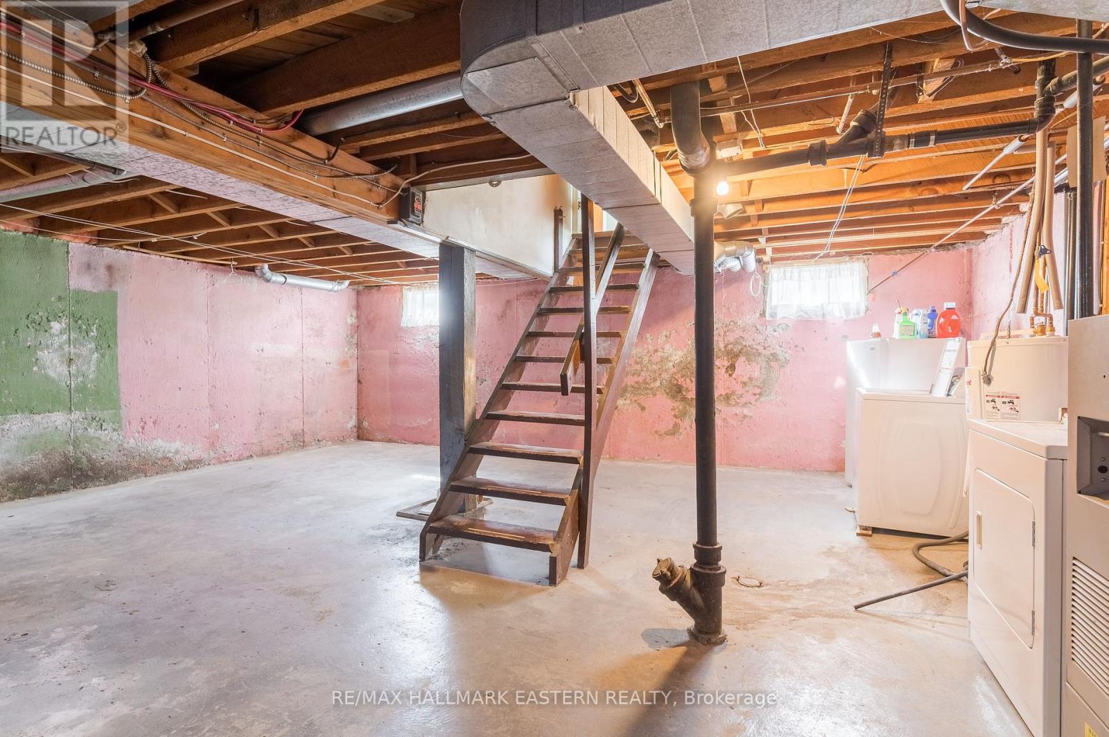 51 EPHGRAVE BOULEVARD - 21