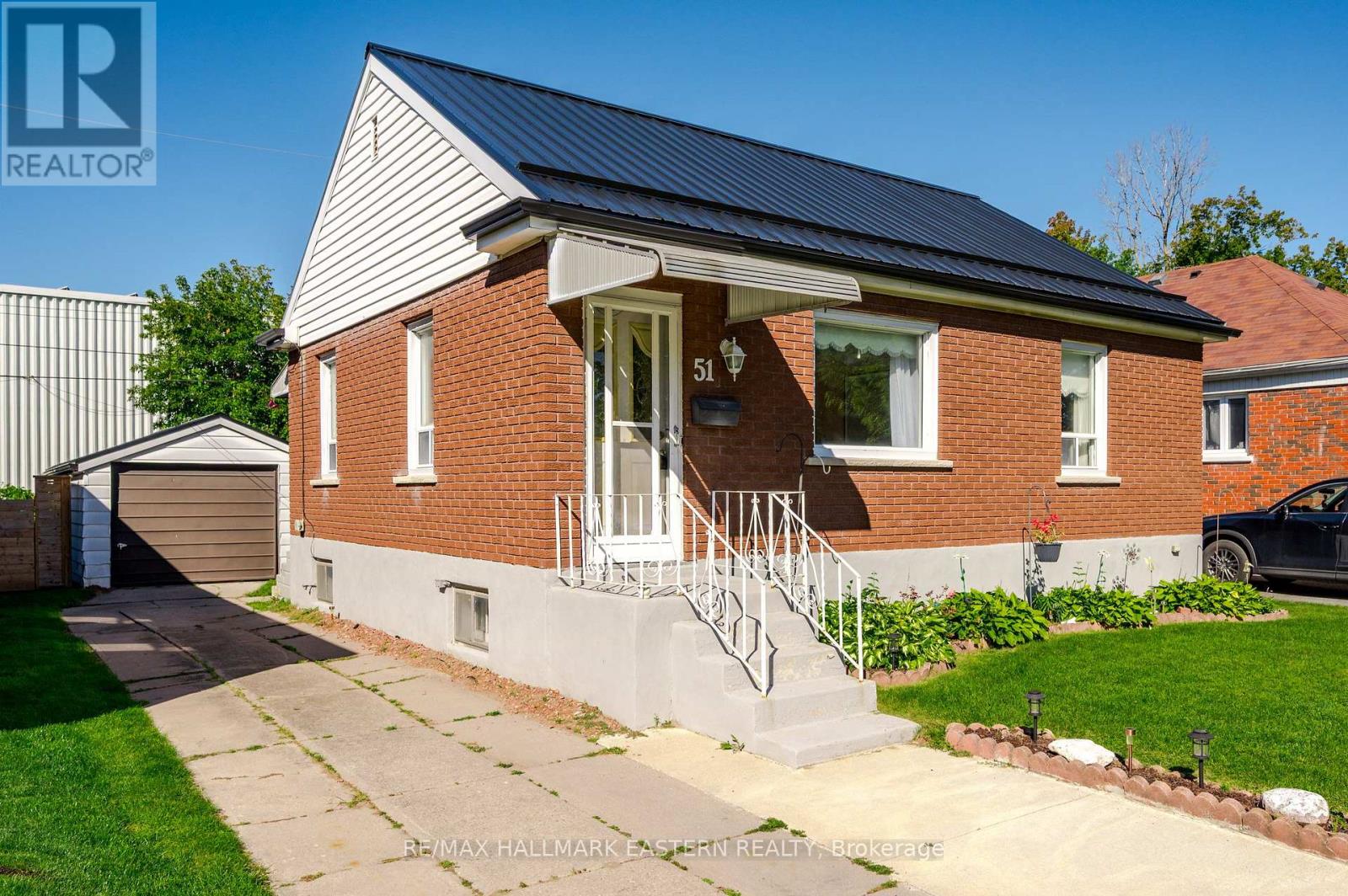 51 EPHGRAVE BOULEVARD - 34