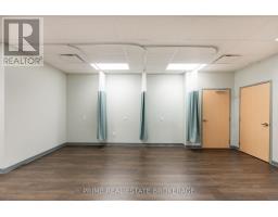 Main Floor - 268 Main Street, Lucan Biddulph, ON N0M2J0 Photo 11