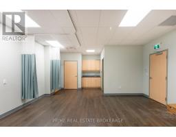Main Floor - 268 Main Street, Lucan Biddulph, ON N0M2J0 Photo 8