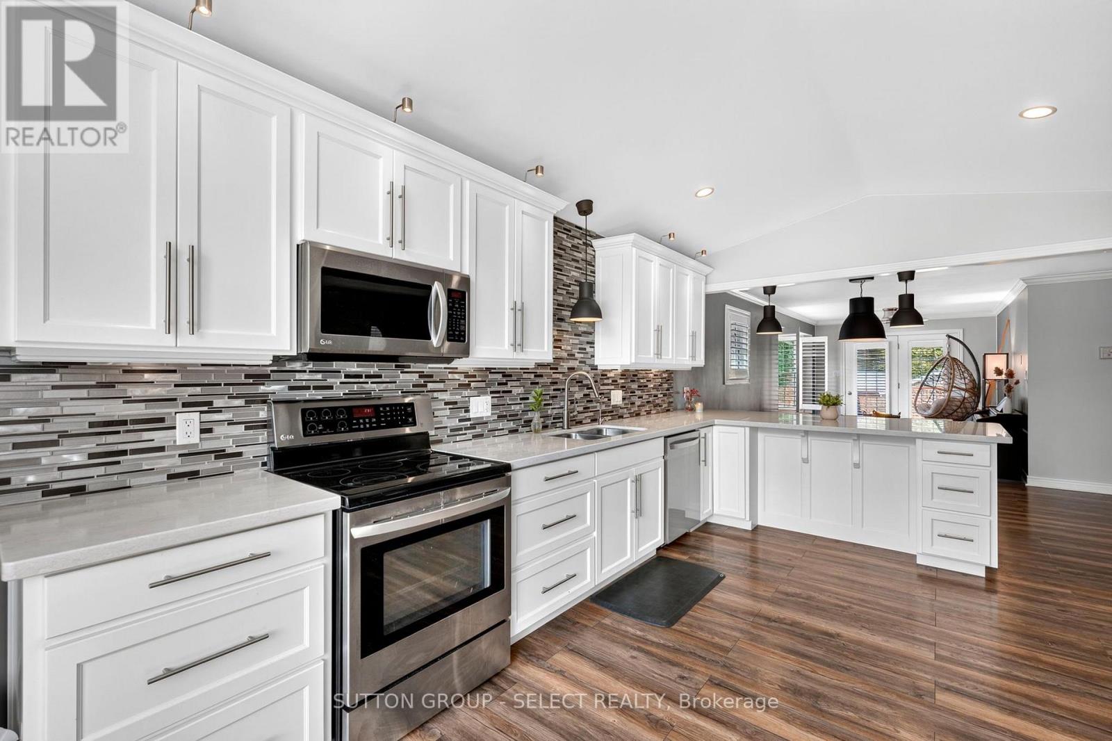 54 BALVINA DRIVE W - Image 10