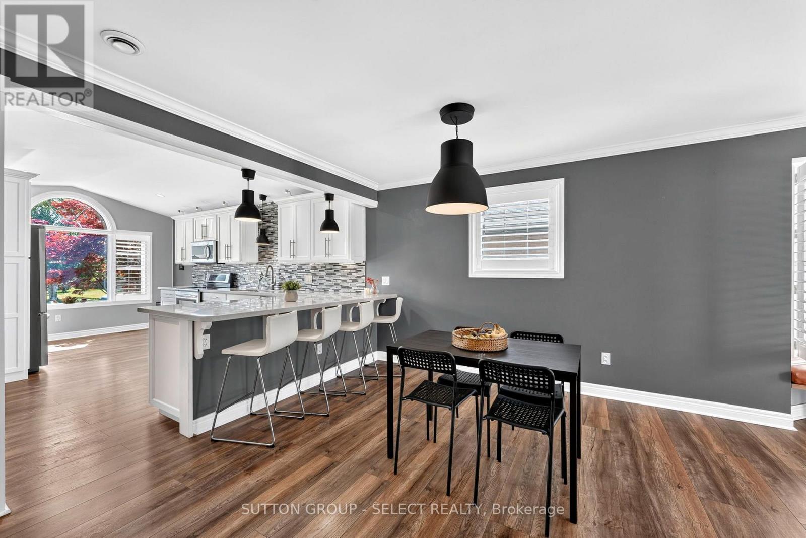 54 BALVINA DRIVE W - Image 12