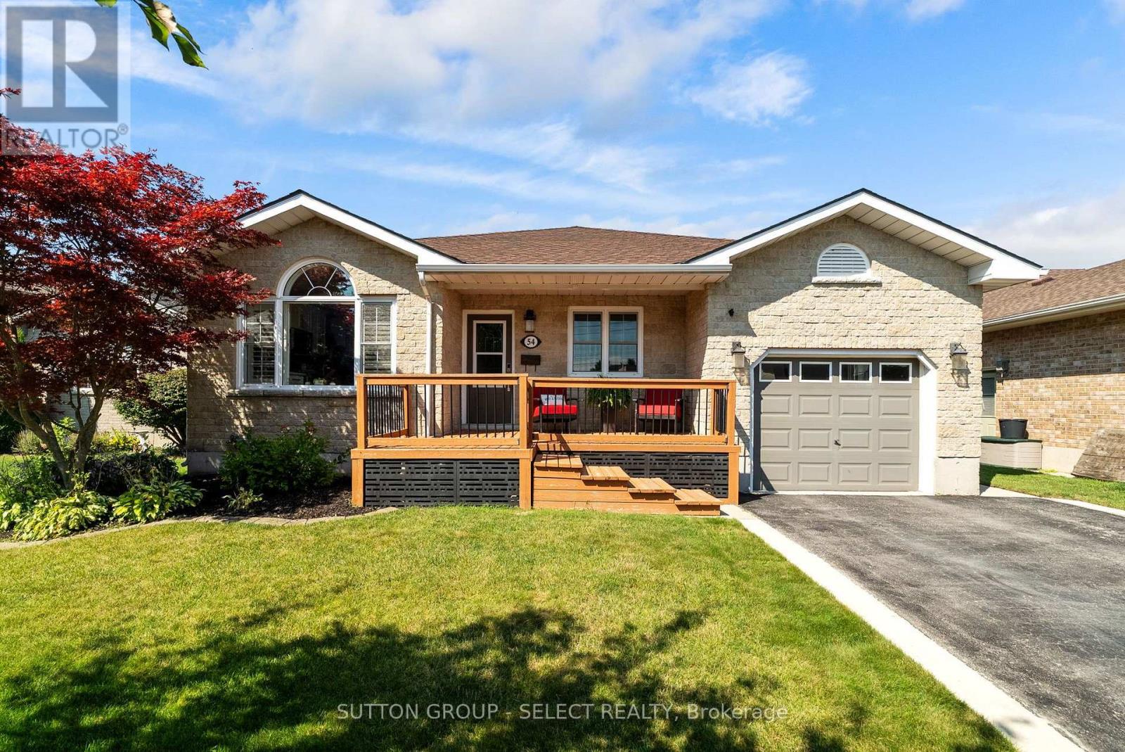 54 BALVINA DRIVE W - 2