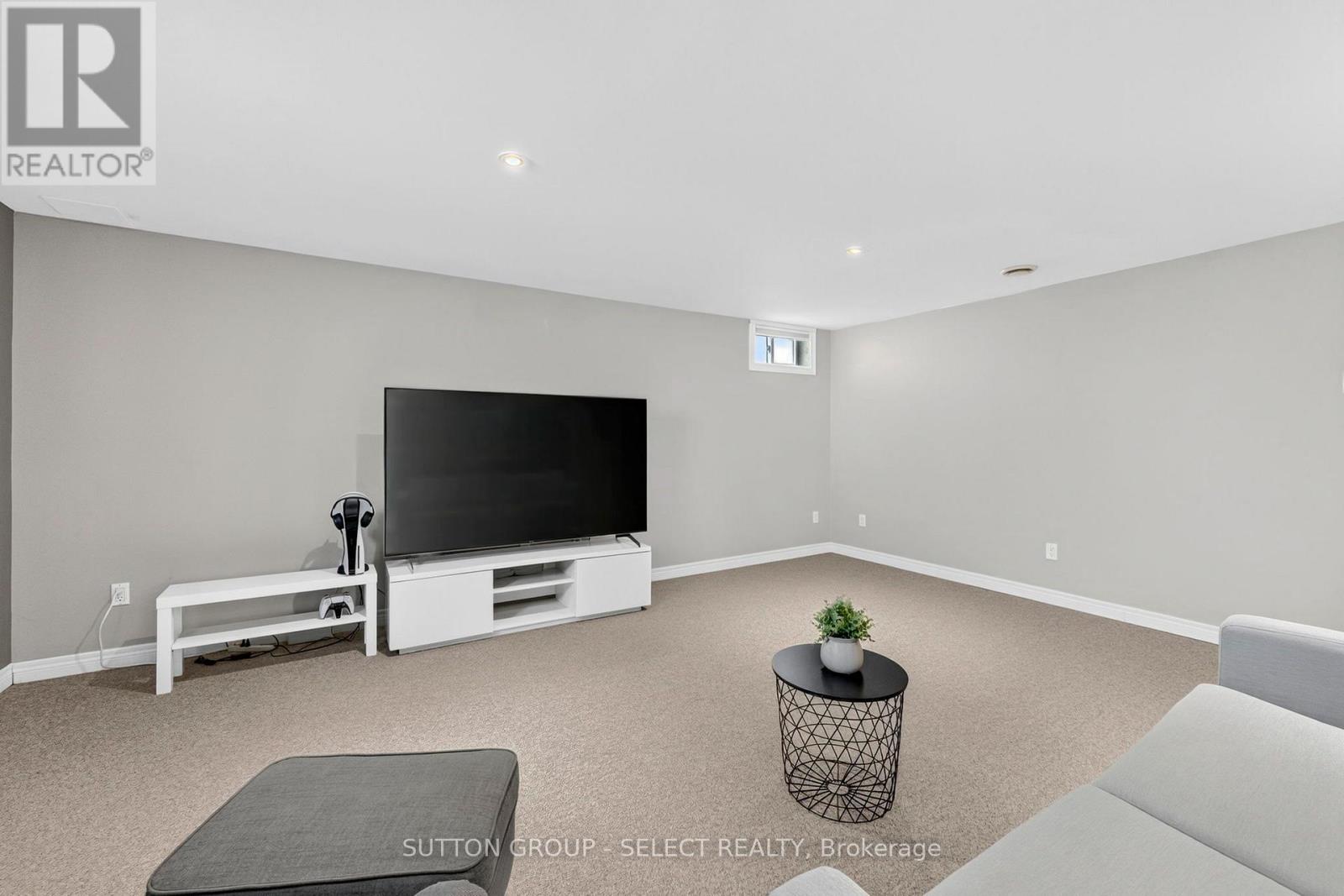 54 BALVINA DRIVE W - Image 29