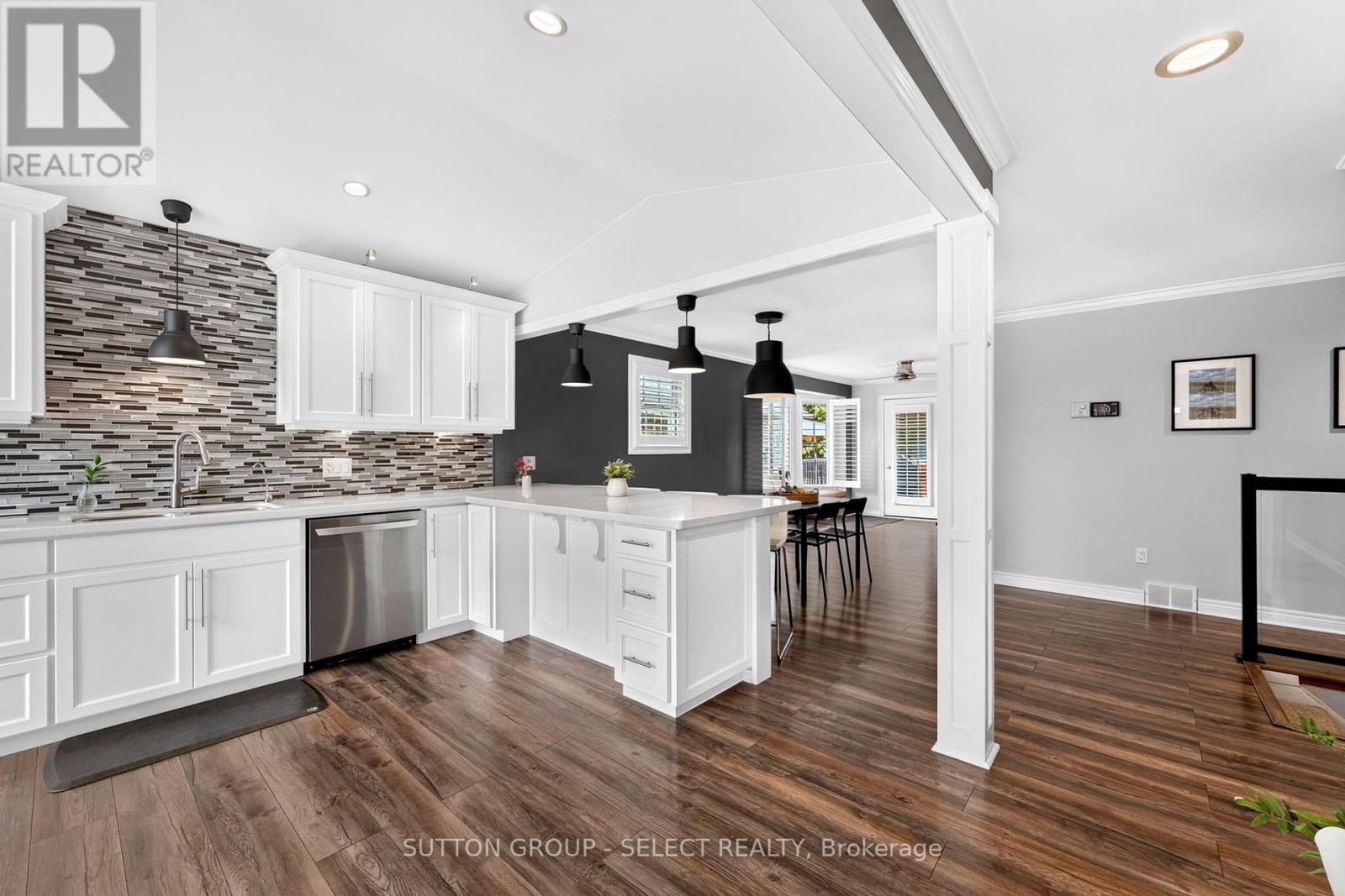 54 BALVINA DRIVE W - Image 6
