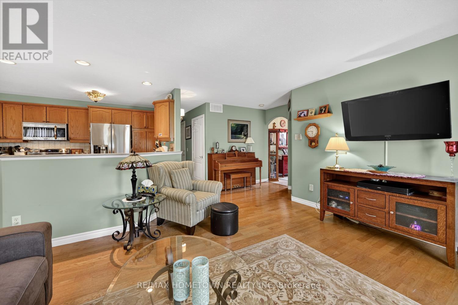 24 REGENCY PLACE - Image 10