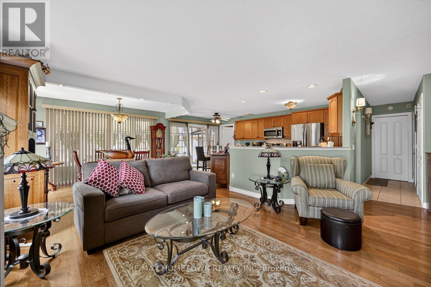 24 REGENCY PLACE - Image 12