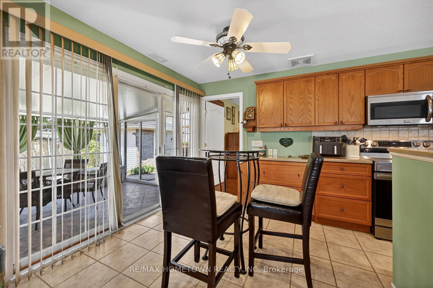 24 REGENCY PLACE - 19
