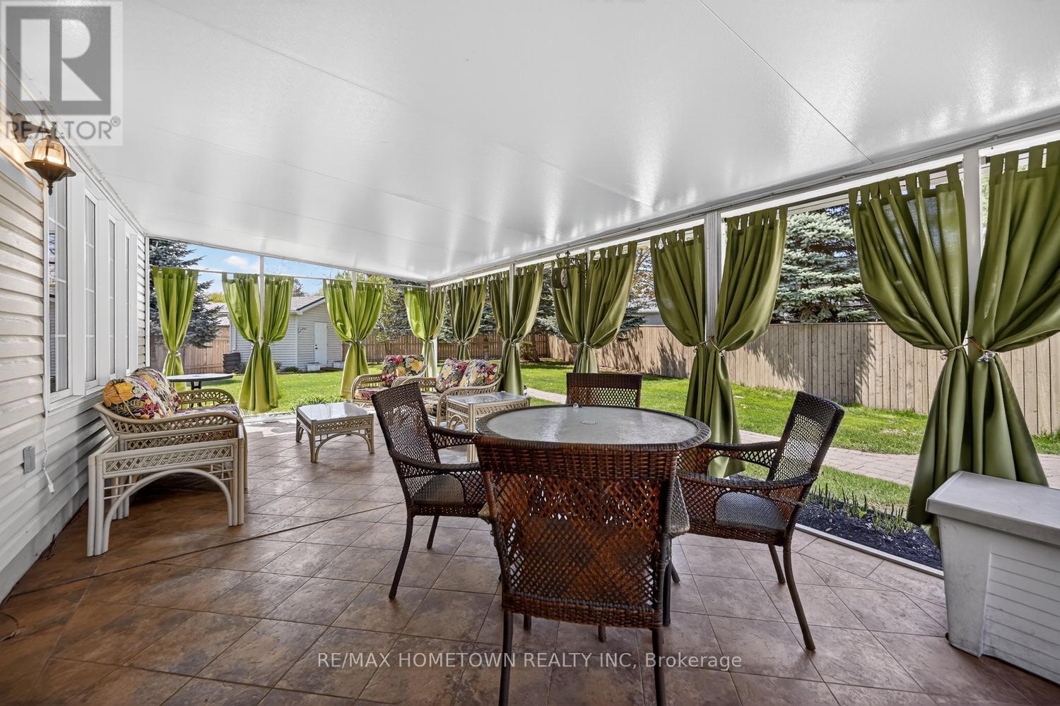 24 REGENCY PLACE - Image 30