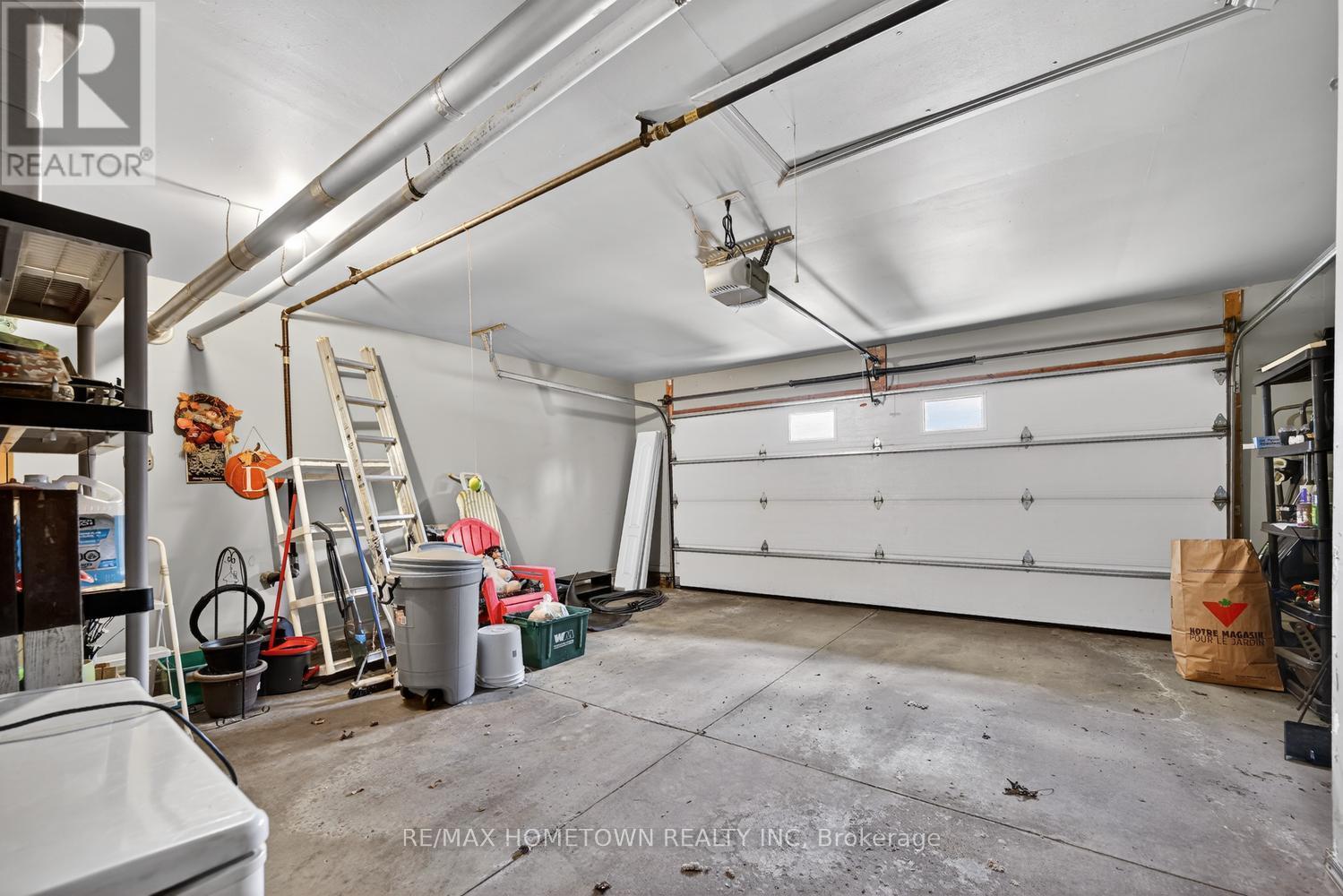 24 REGENCY PLACE - Image 32