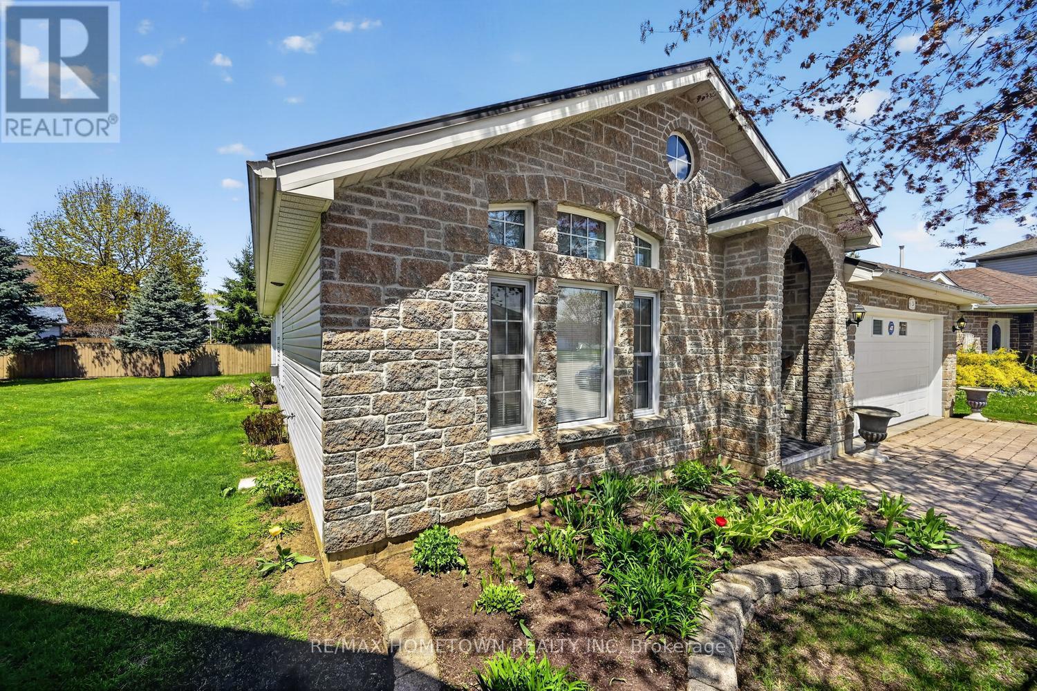 24 REGENCY PLACE - Image 4
