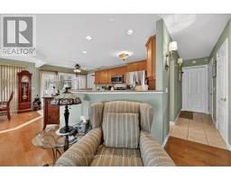 24 Regency Place, Brockville, ON K6V7M5 Photo 13